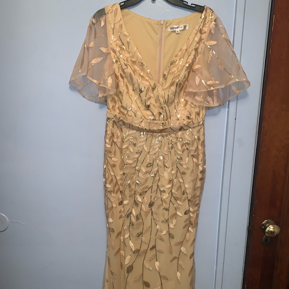 GOLD/BEIGE FLORAL DRESS SHORT SLEEVES XL